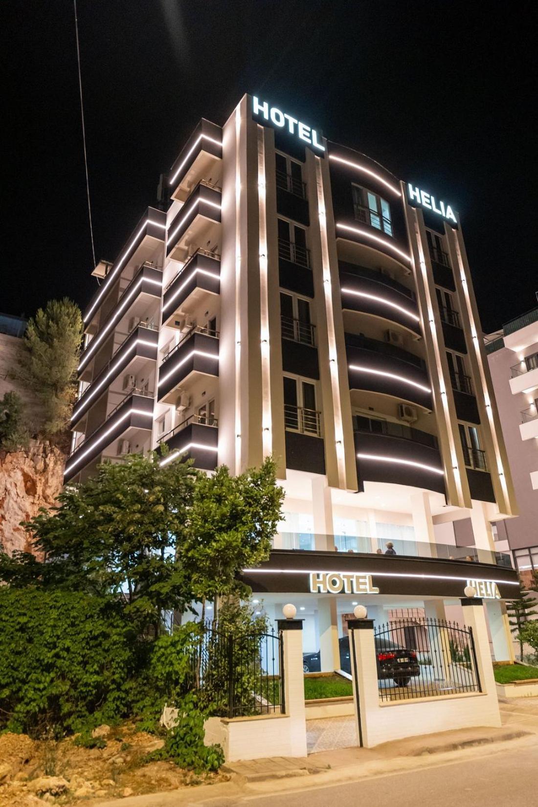 Helia Seaside Hotel Sarandë エクステリア 写真